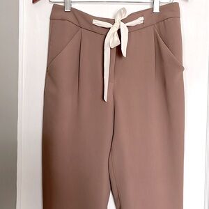 NWOT WILFRED ARITZIA CROPPED PANTS